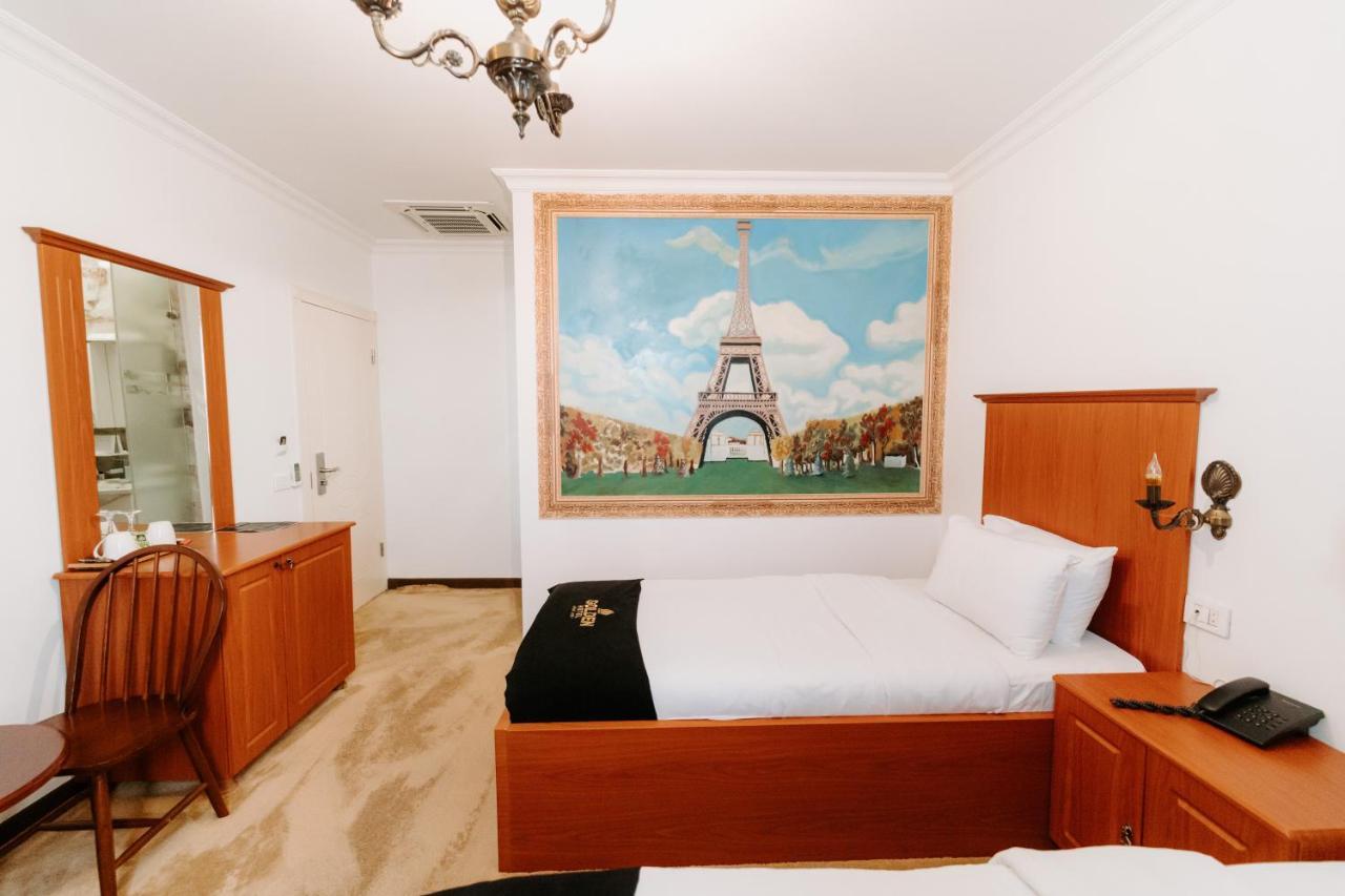 Golden Hotel Priština Exteriér fotografie
